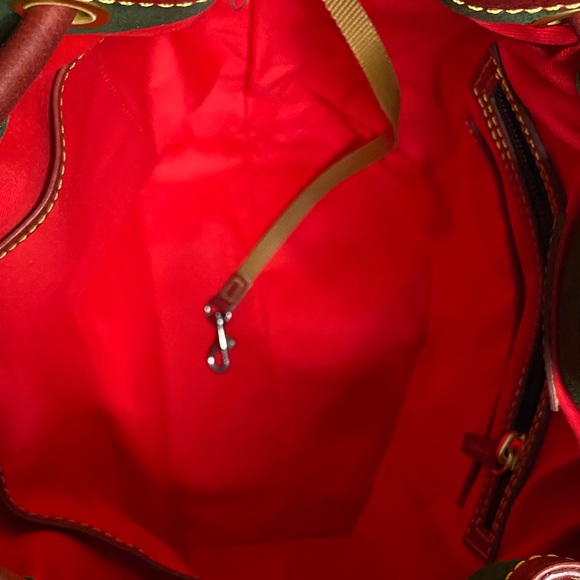 Dooney & Bourke Florentine Hattie burgundy bucket nwt - Picture 3 of 8